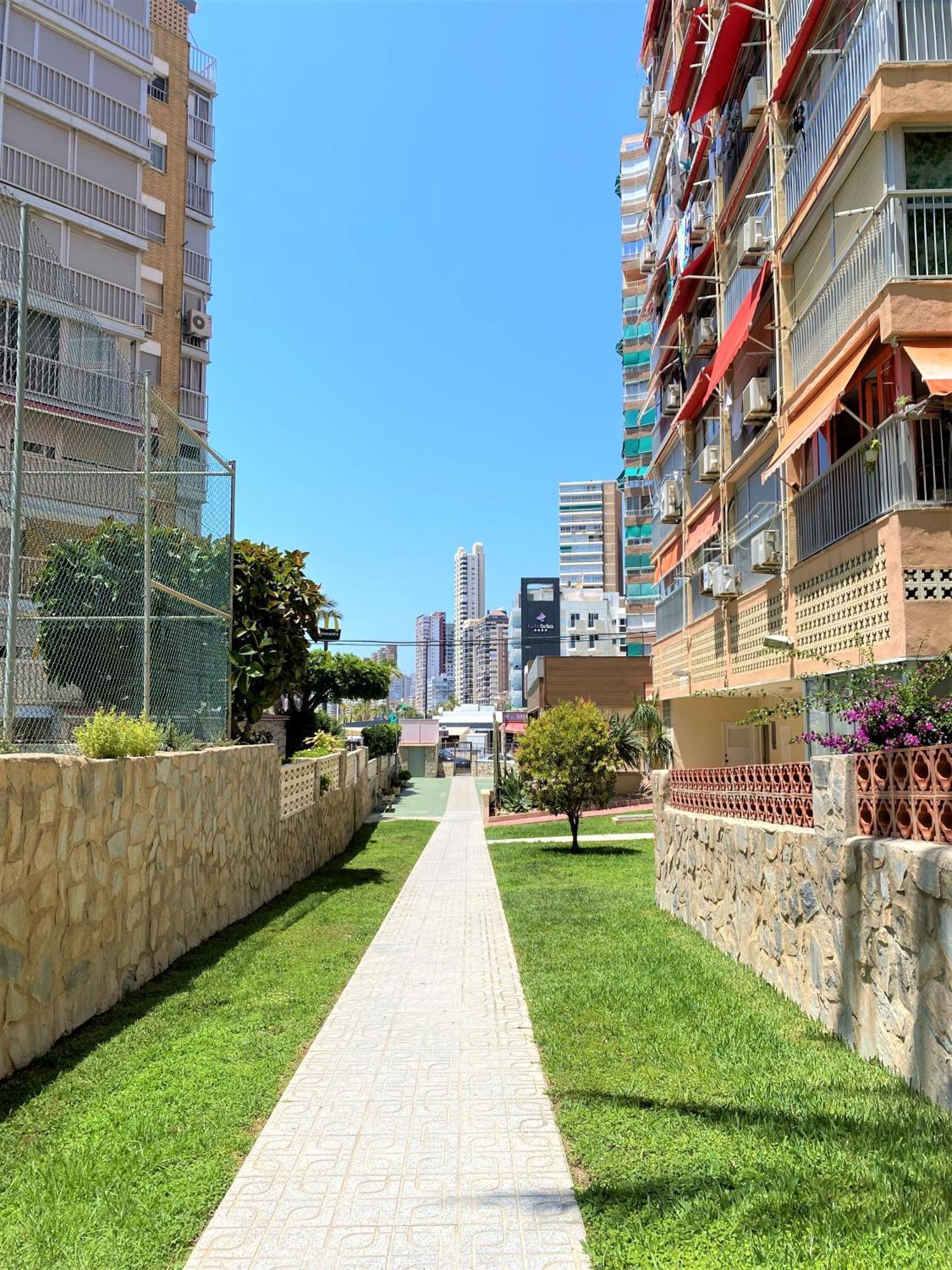 Carabelas Apartments Benidorm Luaran gambar